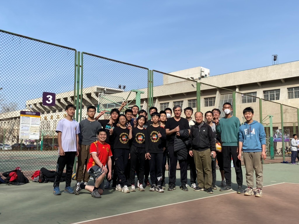 足球基础规则新手入门教学_足球新手入门教学视频_入门新手足球规则基础教学视频