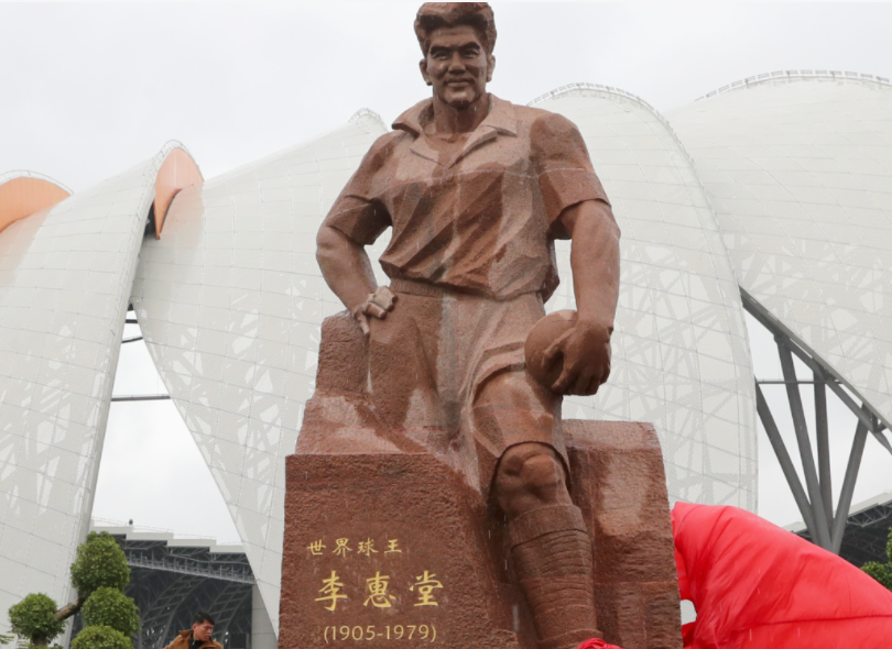 中国足球历史名将_足球名将中国_足坛名将是什么意思