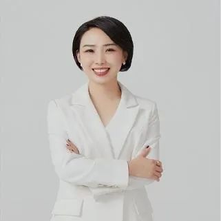 足球卫冕冠军什么意思_著名足球解说卫冕冠军_解说足球著名卫冕冠军是谁