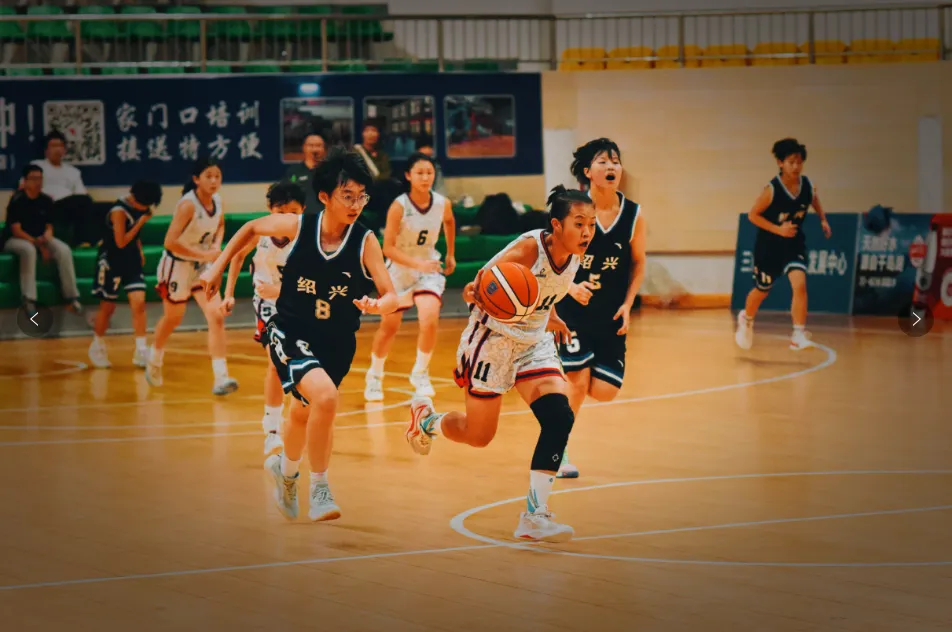 2012wcgcs冠军赖小峰_赖总篮球_雷赖坡篮球赛冠军