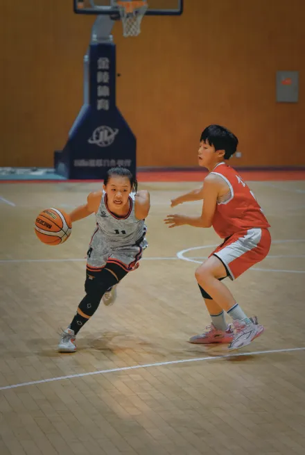 2012wcgcs冠军赖小峰_雷赖坡篮球赛冠军_赖总篮球