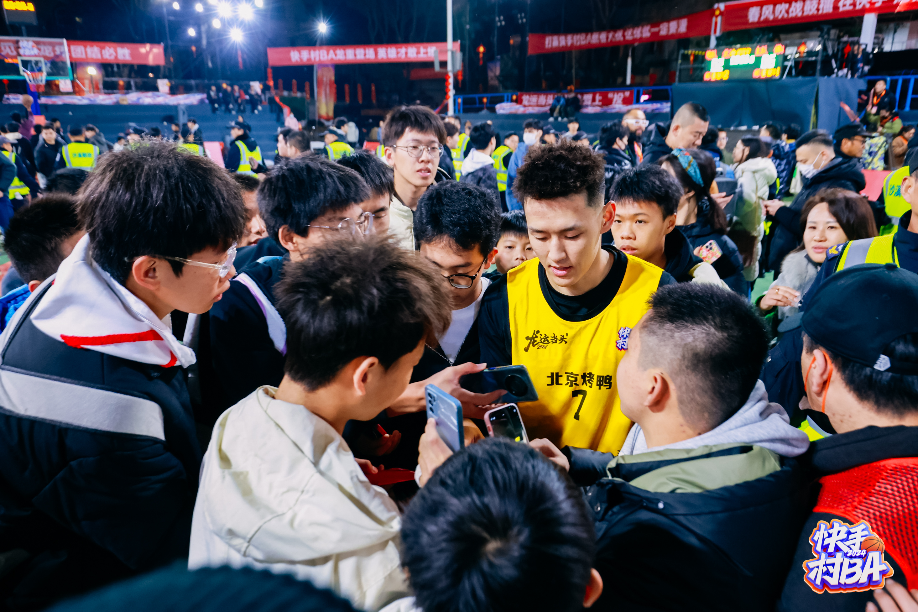 篮球大赛技巧报道怎么写_篮球技巧大赛报道_篮球技巧大赛简讯