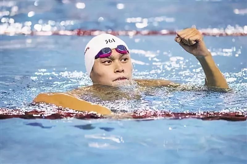 实况足球夺球规则介绍_实况足球2019抢球_实况足球2021抢球就犯规