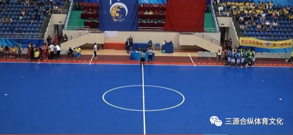 五人制足球铲球规则_五人制足球比赛可以铲球吗_五人制足球铲球