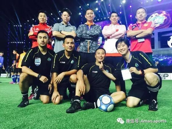 五人制足球可以滑铲吗_五人制足球铲球规则_足球五人制可以铲球嘛