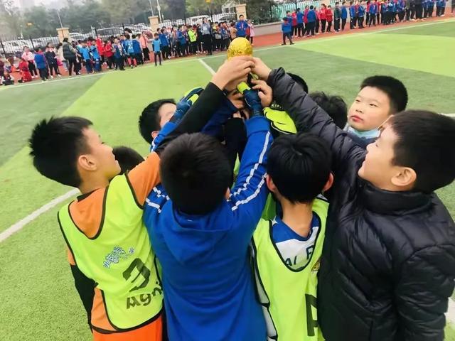 高中足球联赛冠军_辅仁中学足球冠军_全国中学生足球冠军